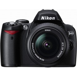 Nikon D40 6.1MP Digital SLR Camera Kit
