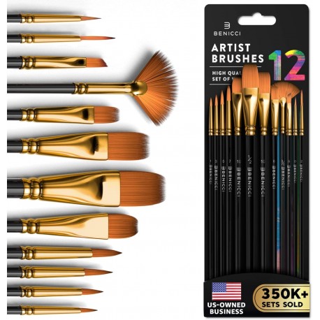 Set of 12 paintbrushes