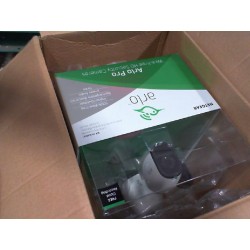 Arlo Pro - Wireless Home Security Camera Starter System | Rechargeable, Night vision, Indoor/Outdoor | 3 camera