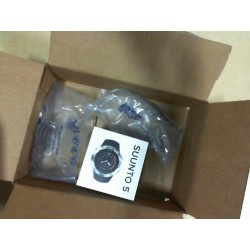 Suunto 5, Lightweight and Compact GPS Sports Watch with 24/7, Activity Tracking and Wrist-Based Heart Rate