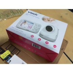 VTech VM3261 2.8” Digital Video Baby Monitor with Pan & Tilt Camera, Full Color and Automatic Night Vision, White