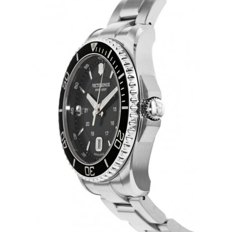 Victorinox Swiss Army Maverick Black Dial